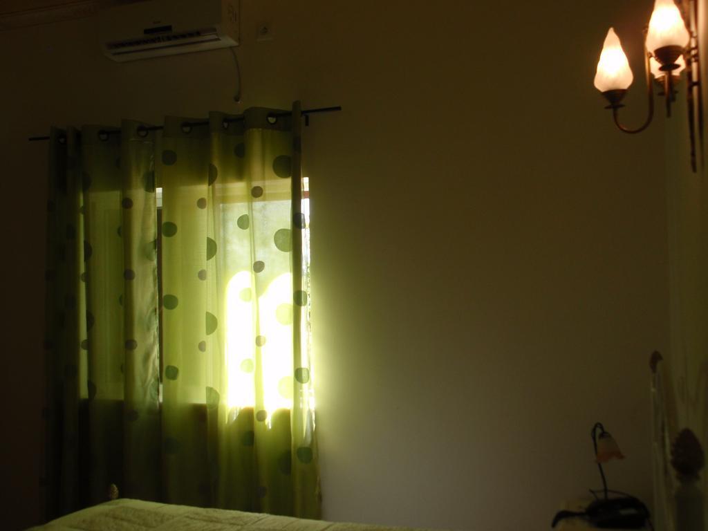 "O Viajante" Low Cost Hotel Estremoz Quarto foto