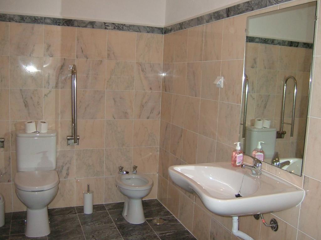 "O Viajante" Low Cost Hotel Estremoz Quarto foto