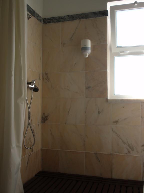 "O Viajante" Low Cost Hotel Estremoz Quarto foto