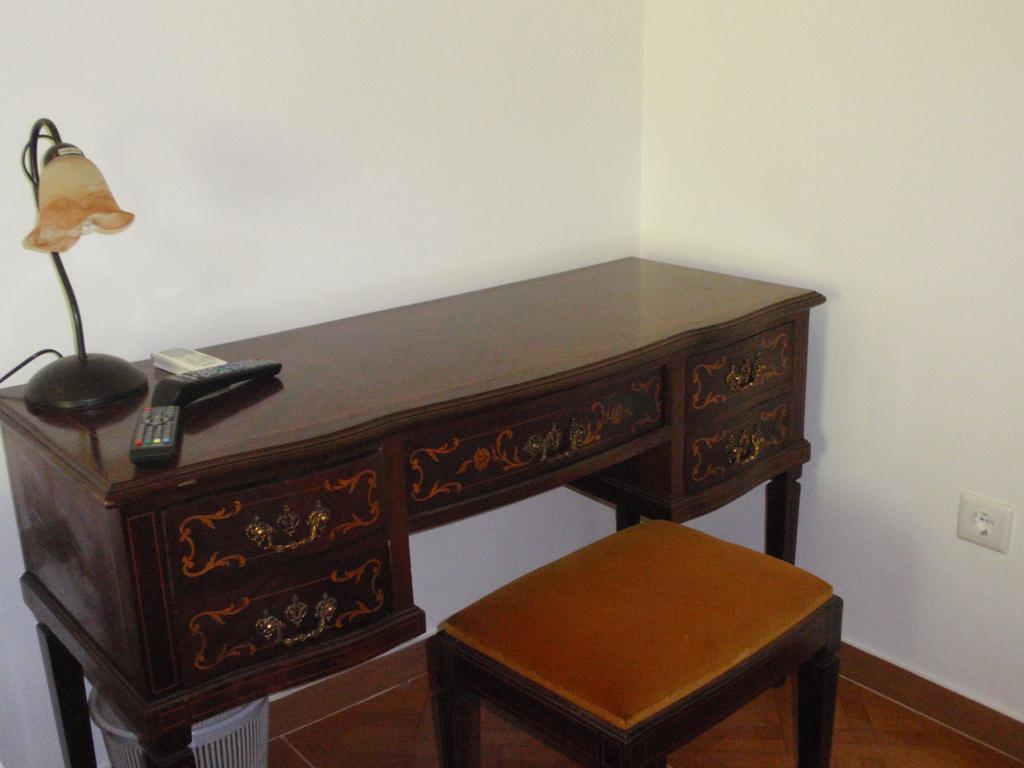 "O Viajante" Low Cost Hotel Estremoz Quarto foto